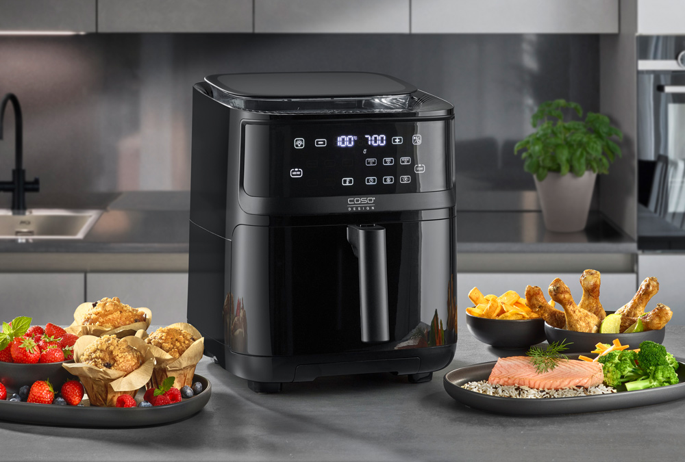 Dampfgaren ist die schonendste Garmethode und mit der AirFry & Steam 700 ganz leicht. Der Wassertank fasst ca. 1,5 Liter – das reicht bei 100 °C in der Steam-Funktion für etwa 90 Minuten.